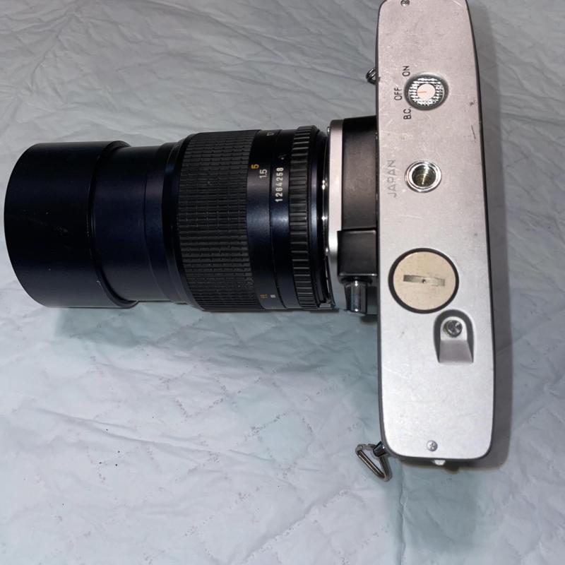 Minolta SR-T 200 Camera w/ MD Minolta Celtic 1:3.5 f=135mm Lens-Excellent Cond.